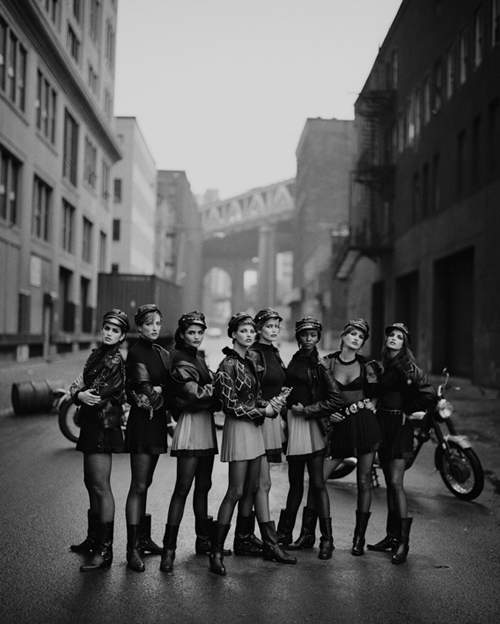 Peter Lindbergh, Cindy Crawford, Tatjana Pattz, Helena Christensen, Linda Evangelista, Claudia Schifer, Naomi Campbell, Karen Mudler, Stephanie Seymour, US Vogue, Brooklyn, Nowy Jork 1991 © Peter Lindbergh