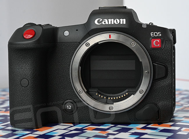 Canon EOS R5 C - pierwsza penoklatkowa kamera na bazie Canona EOS R5, filmujca w 8K