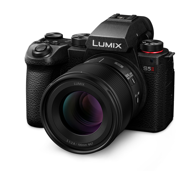 Panasonic Lumix S 100 mm f/2,8 + S5 II