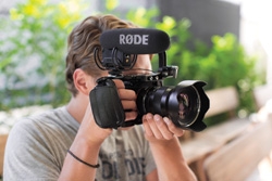 Nowy mikrofon RØDE VideoMic Pro Rycote dopracy zkamerami iaparatami fotograficznymi
